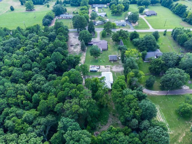 550 East Mountain Road, Longview, TX 75604