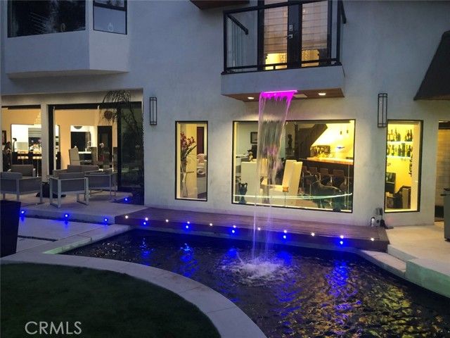 9987 Reevesbury, Beverly Hills, CA 90210