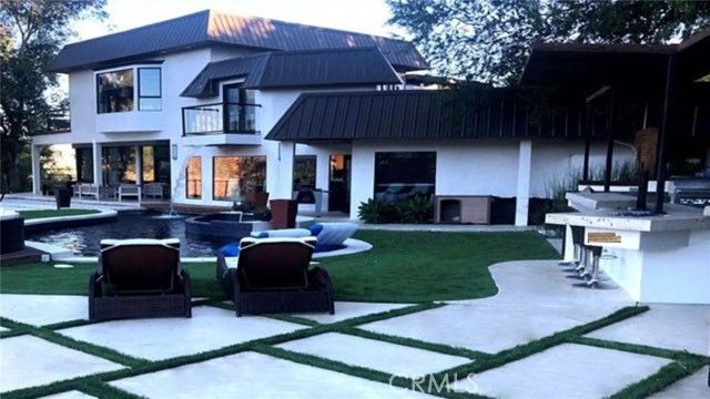 9987 Reevesbury, Beverly Hills, CA 90210