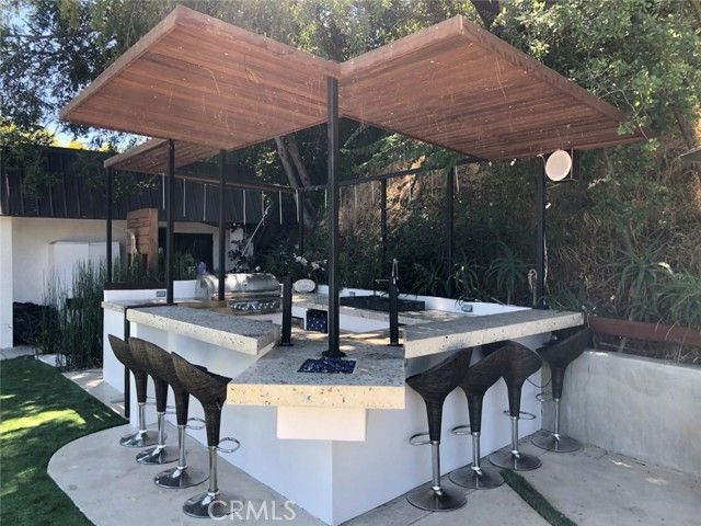 9987 Reevesbury, Beverly Hills, CA 90210