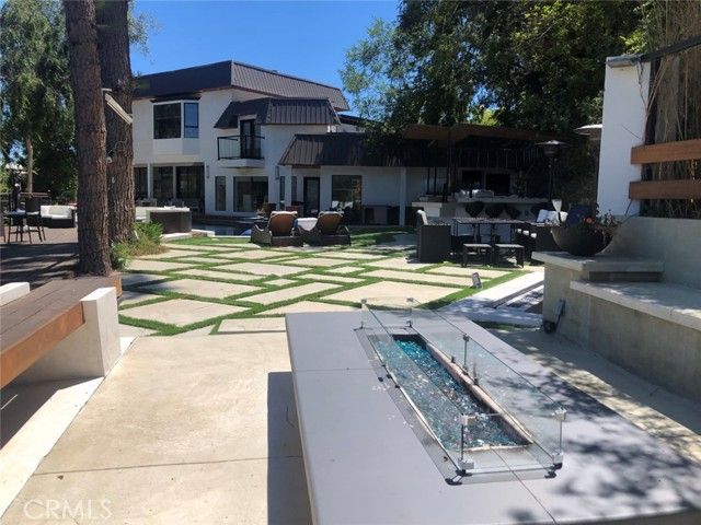 9987 Reevesbury, Beverly Hills, CA 90210