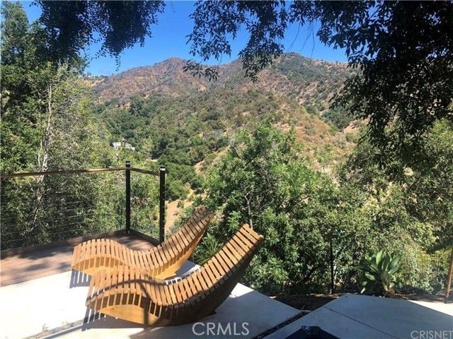 9987 Reevesbury, Beverly Hills, CA 90210