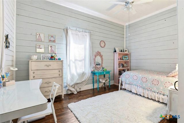 6673 Center Point Road, San Marcos, TX 78666