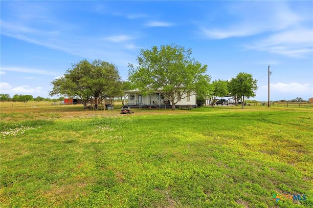 6673 Center Point Road, San Marcos, TX 78666