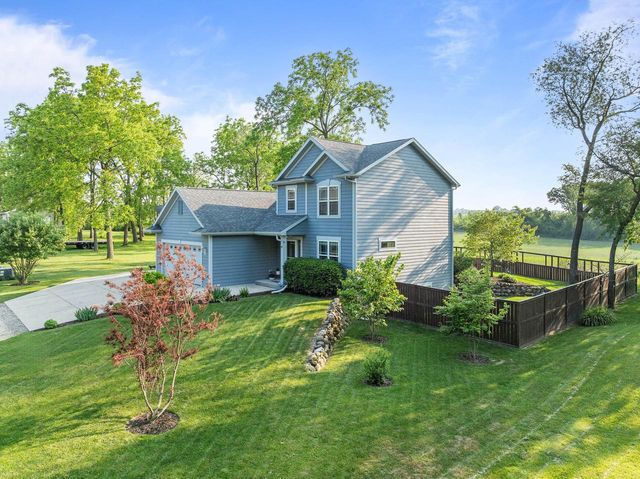 N2409 Laura STREET, Delavan, WI 53115