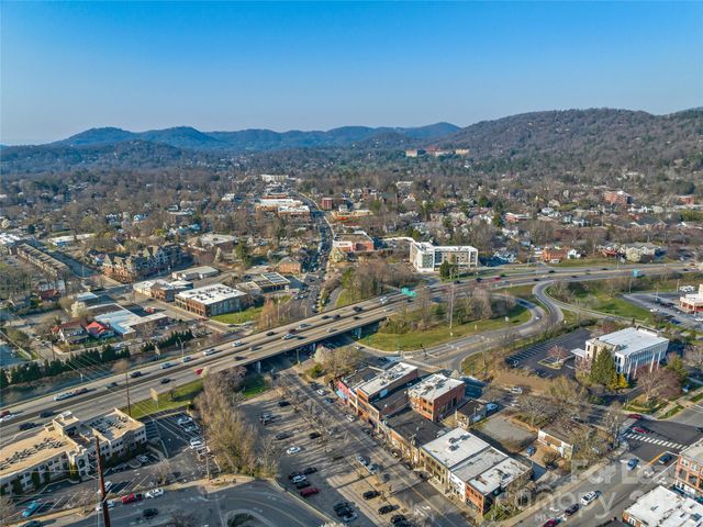 114 N Lexington Avenue, Asheville, NC 28801