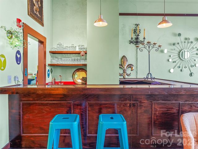 114 N Lexington Avenue, Asheville, NC 28801