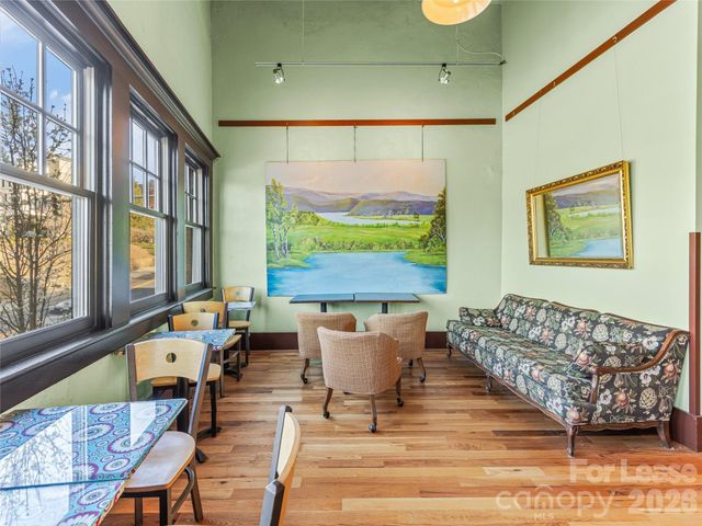 114 N Lexington Avenue, Asheville, NC 28801