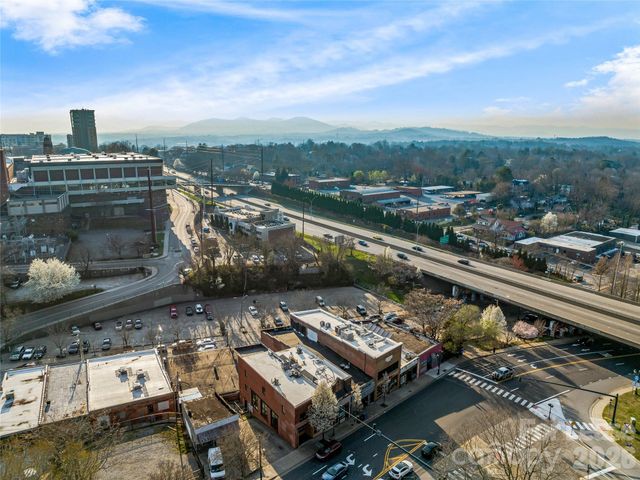 114 N Lexington Avenue, Asheville, NC 28801