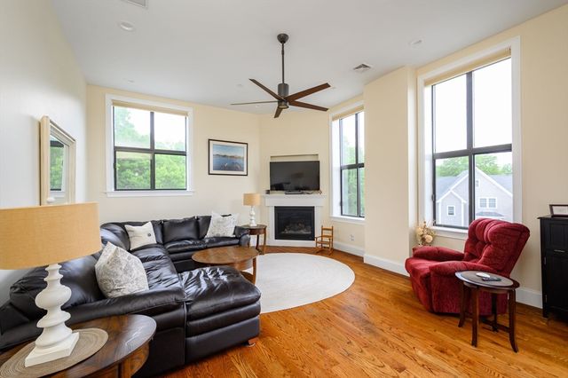 203 Middle St 5, Weymouth, MA 02189
