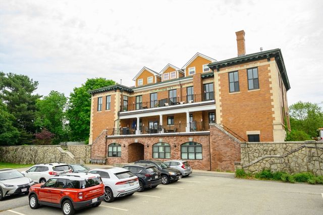 203 Middle St 5, Weymouth, MA 02189