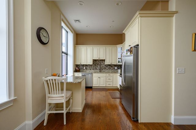 203 Middle St 5, Weymouth, MA 02189