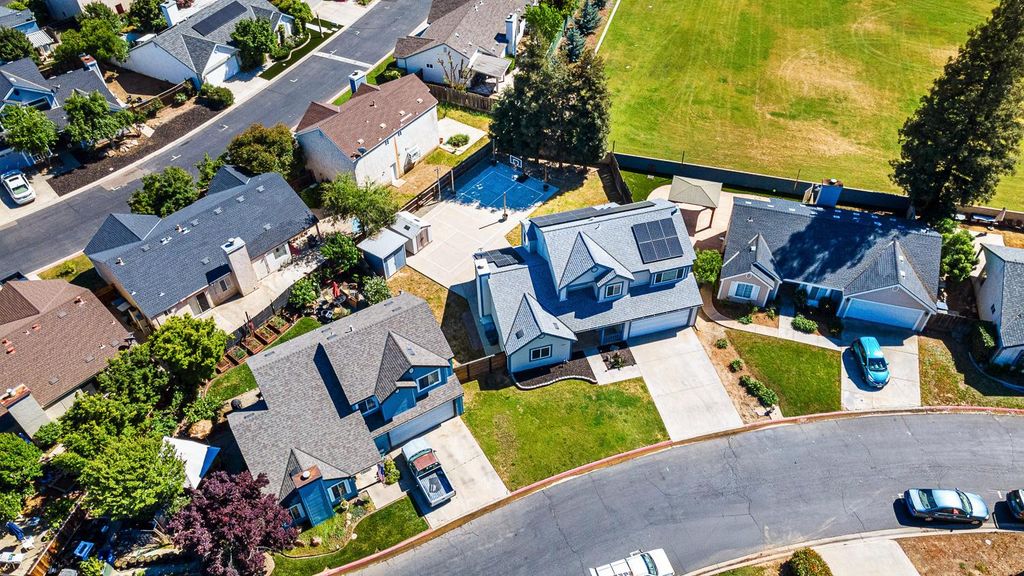 Image 33 of property listing at 8735 N Cedar Avenue # 122, Fresno, CA 93720