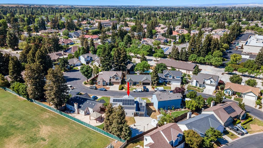 Image 38 of property listing at 8735 N Cedar Avenue # 122, Fresno, CA 93720