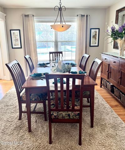 18 Jenee Way, Saratoga Springs, NY 12866