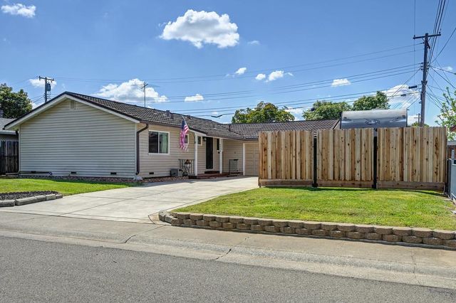 9406 Acapulco Way, Elk Grove, CA 95624