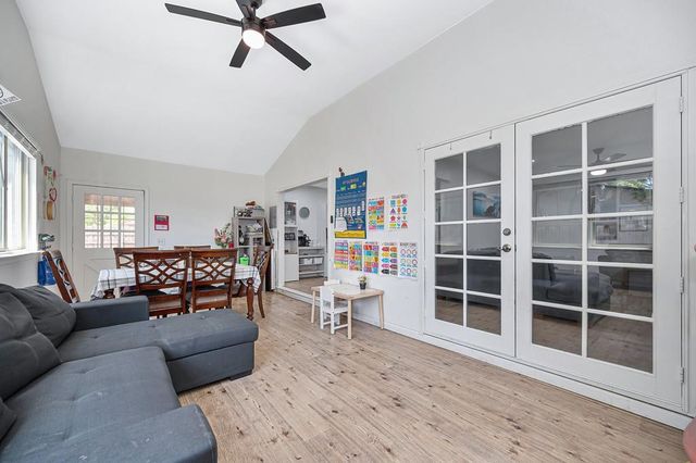 9406 Acapulco Way, Elk Grove, CA 95624