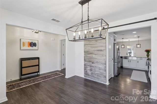 826 Newfound Hollow Drive, Charlotte, NC 28214