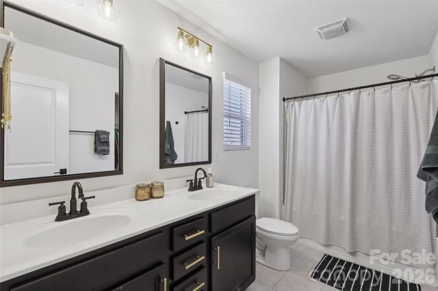 826 Newfound Hollow Drive, Charlotte, NC 28214