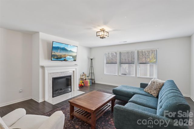 826 Newfound Hollow Drive, Charlotte, NC 28214