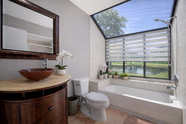 9272 Chelsea Drive S, Plantation, FL 33324