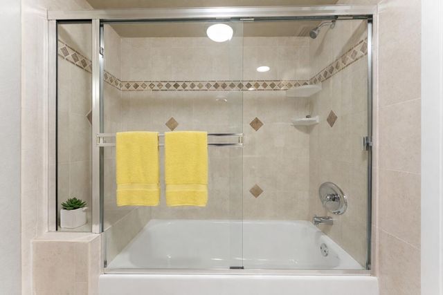 9272 Chelsea Drive S, Plantation, FL 33324