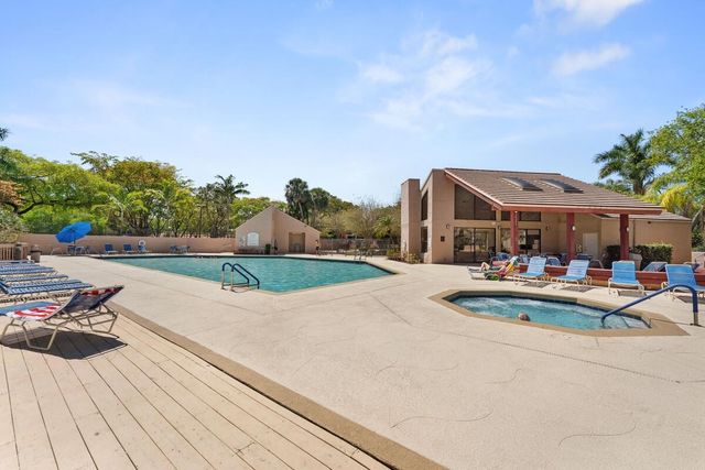 9272 Chelsea Drive S, Plantation, FL 33324