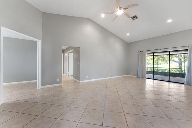 9272 Chelsea Drive S, Plantation, FL 33324