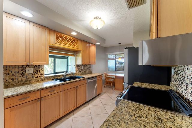 9272 Chelsea Drive S, Plantation, FL 33324