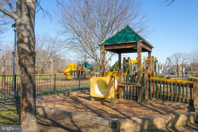 15795 WIDEWATER DR, Dumfries, VA 22025