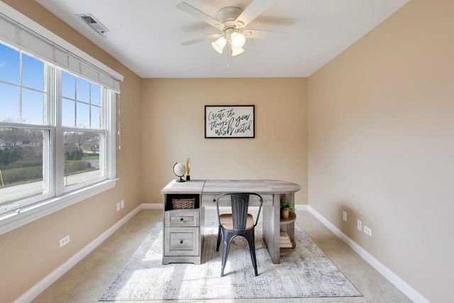 1212 W Clarendon Road, Arlington Heights, IL 60004