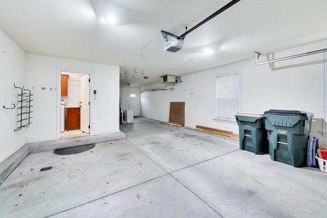 1212 W Clarendon Road, Arlington Heights, IL 60004