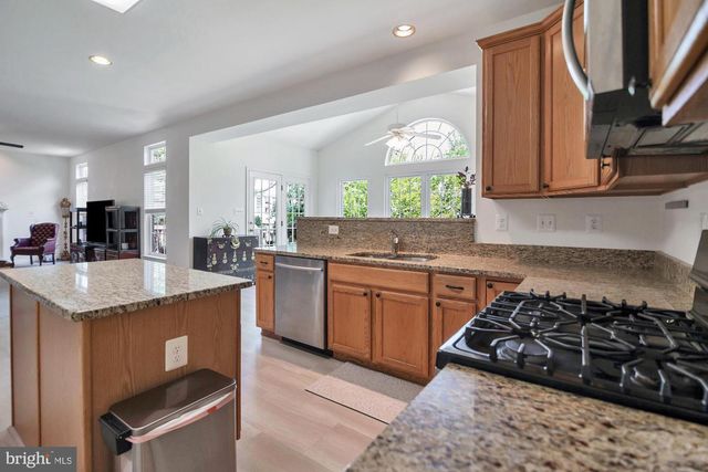 1810 BEECH CT, Frederick, MD 21701