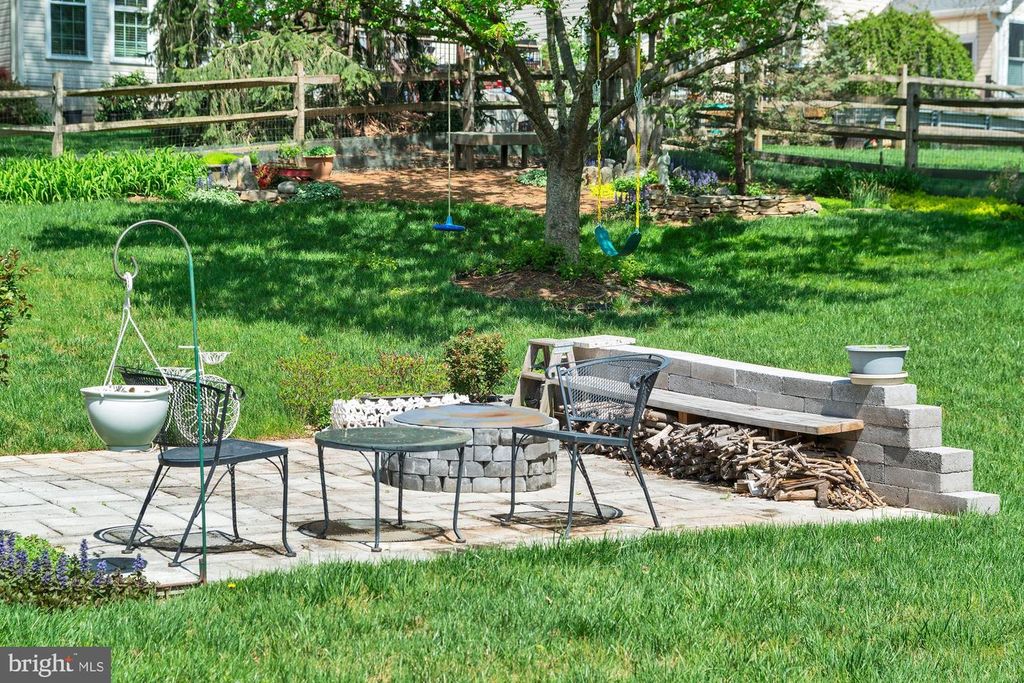 Image 89 of property listing at 1810 BEECH CT, Frederick, MD 21701