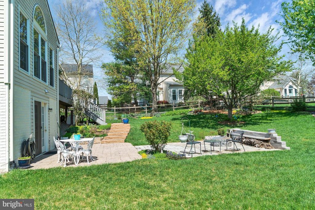 Image 91 of property listing at 1810 BEECH CT, Frederick, MD 21701