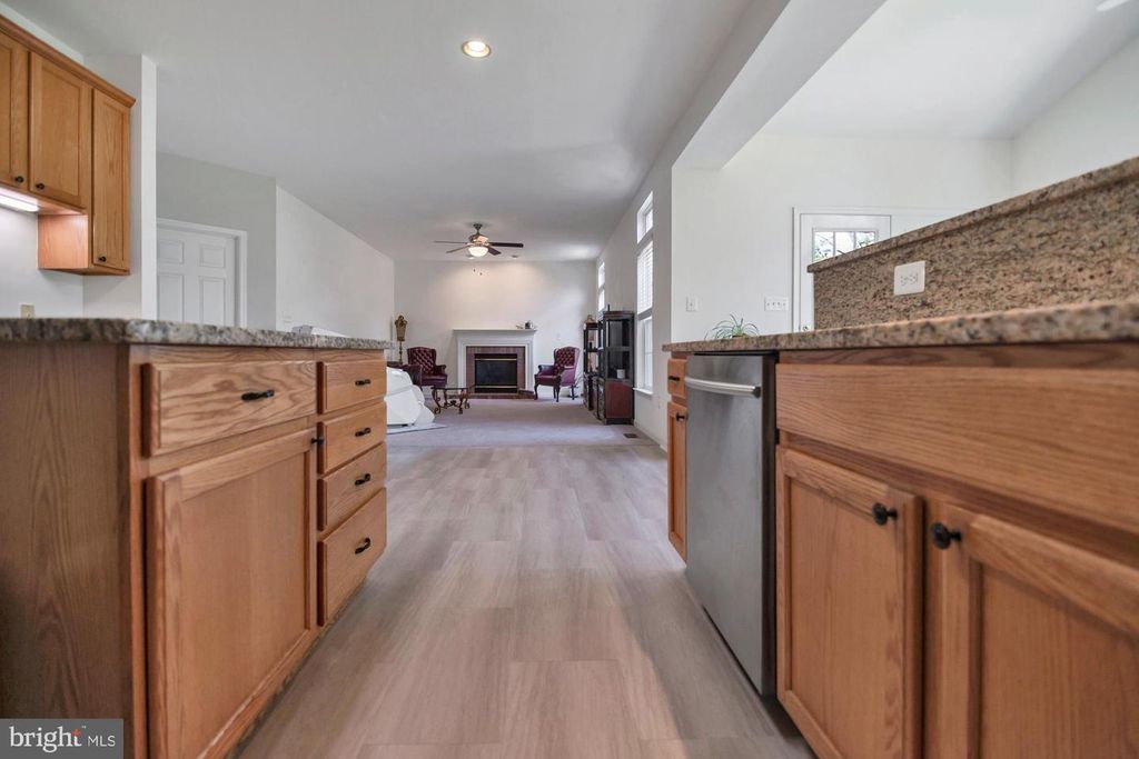 Image 22 of property listing at 1810 BEECH CT, Frederick, MD 21701