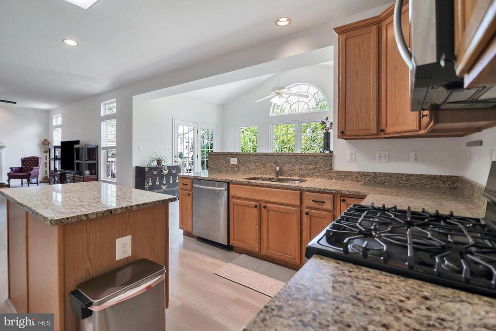 Image 26 of property listing at 1810 BEECH CT, Frederick, MD 21701