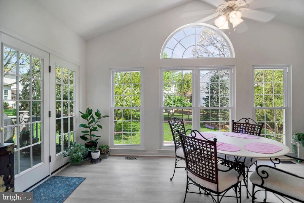 Image 31 of property listing at 1810 BEECH CT, Frederick, MD 21701