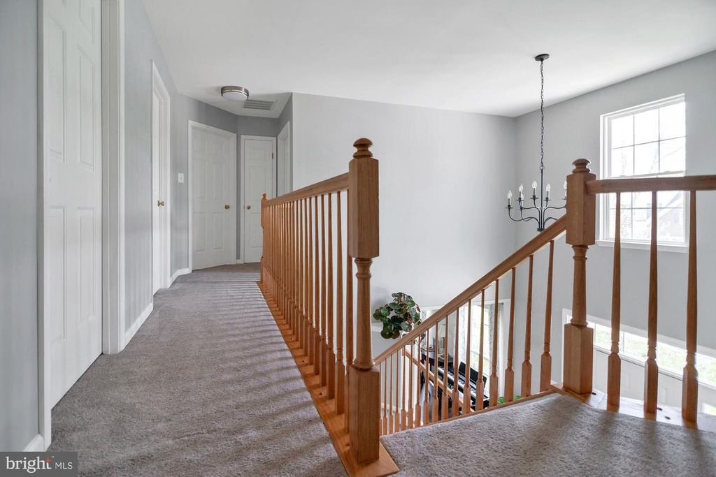 Image 35 of property listing at 1810 BEECH CT, Frederick, MD 21701