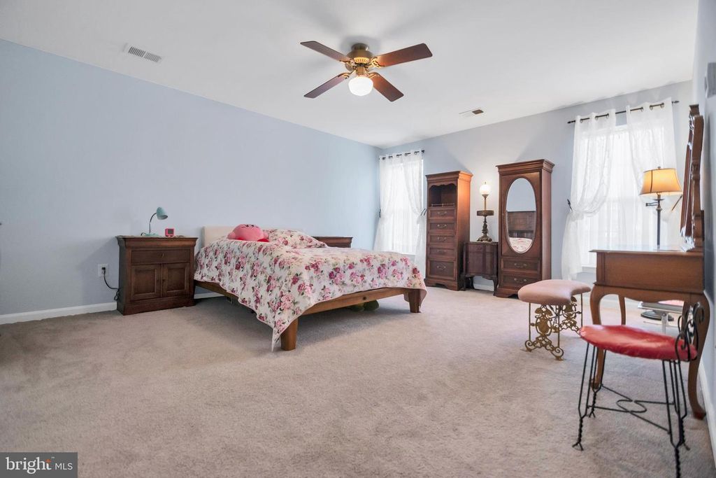 Image 44 of property listing at 1810 BEECH CT, Frederick, MD 21701