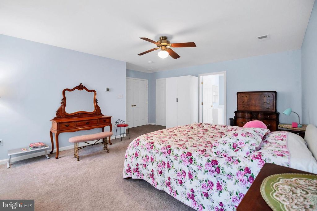 Image 45 of property listing at 1810 BEECH CT, Frederick, MD 21701