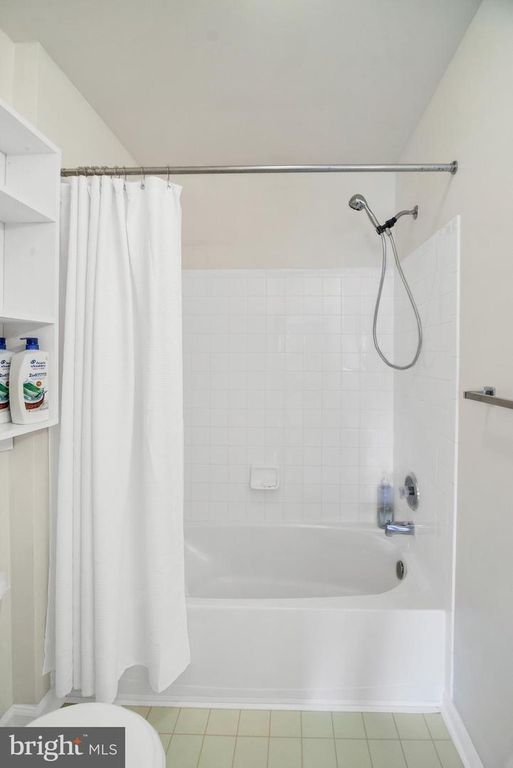 Image 52 of property listing at 1810 BEECH CT, Frederick, MD 21701