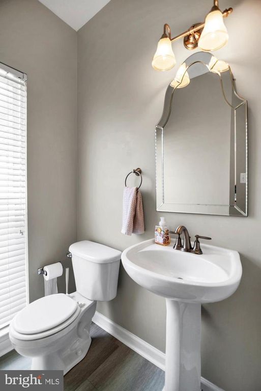 Image 53 of property listing at 1810 BEECH CT, Frederick, MD 21701