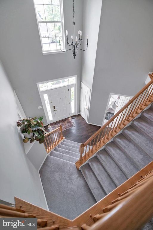 Image 6 of property listing at 1810 BEECH CT, Frederick, MD 21701