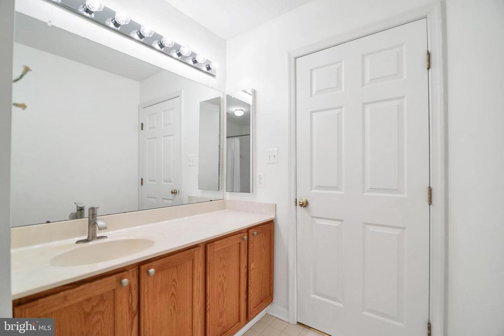 Image 58 of property listing at 1810 BEECH CT, Frederick, MD 21701