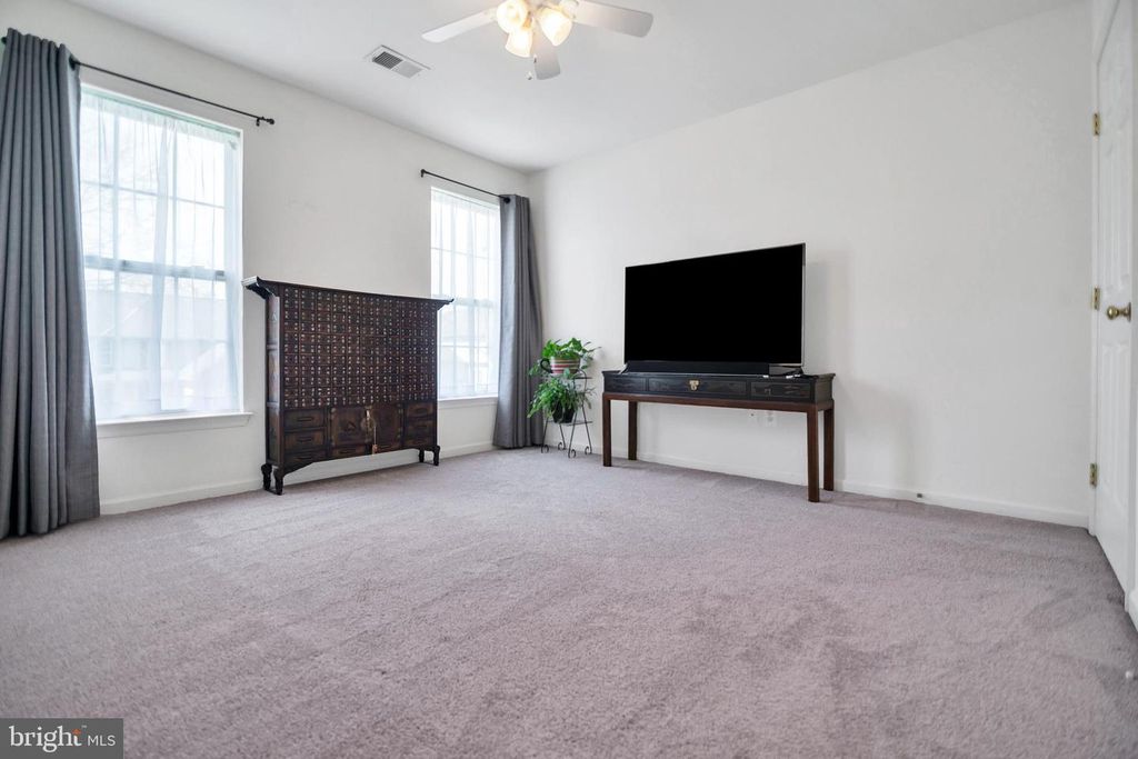 Image 64 of property listing at 1810 BEECH CT, Frederick, MD 21701