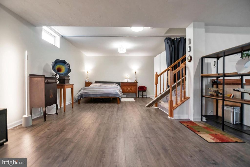 Image 74 of property listing at 1810 BEECH CT, Frederick, MD 21701