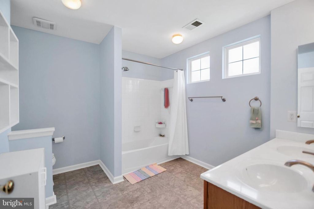Image 79 of property listing at 1810 BEECH CT, Frederick, MD 21701