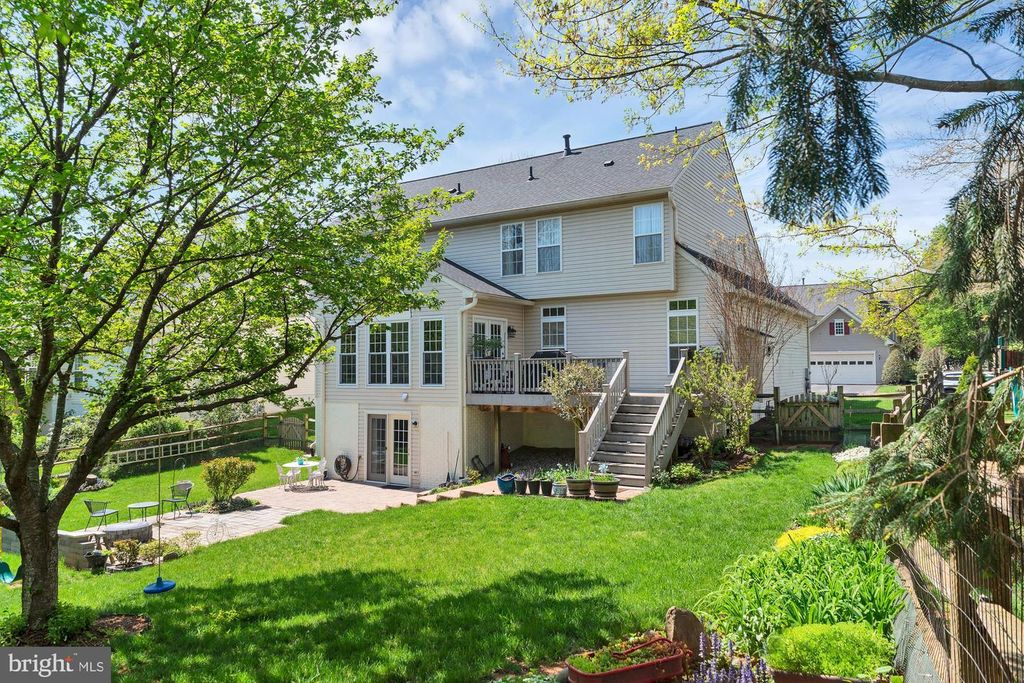 Image 83 of property listing at 1810 BEECH CT, Frederick, MD 21701