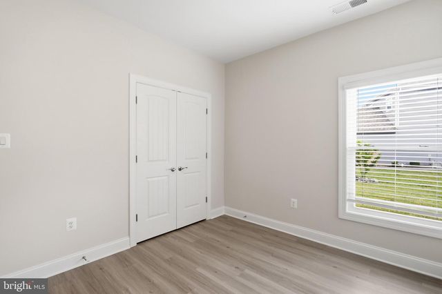 9910 ROULETTE DR, Hagerstown, MD 21740